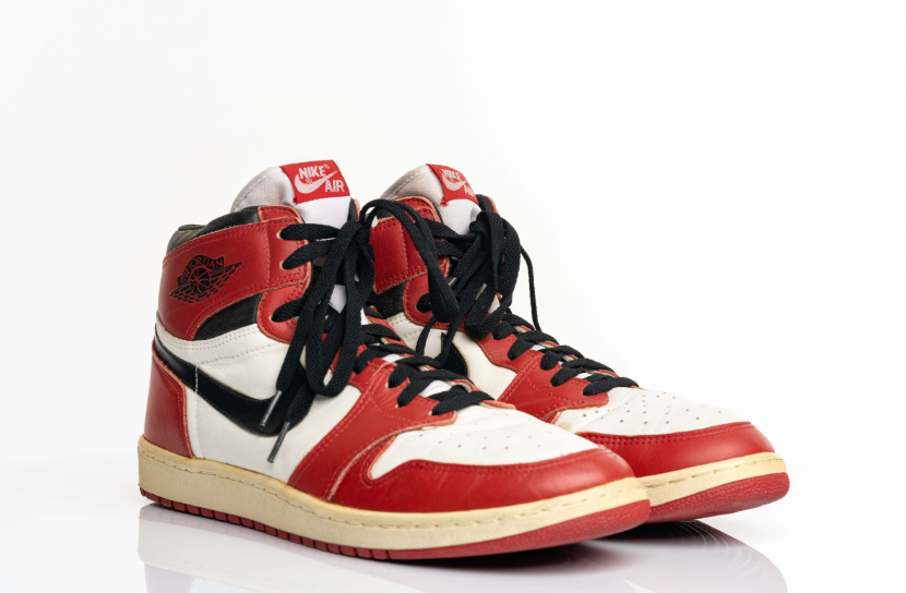 PRE-OWNED SNEAKERS