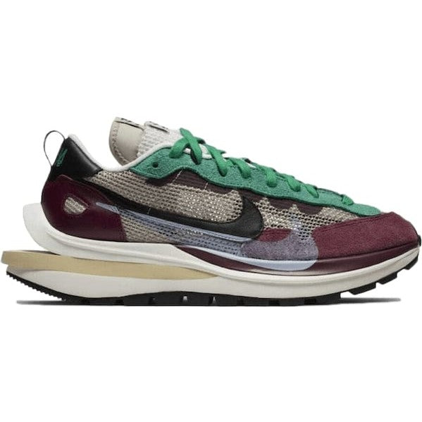 Nike Vaporwaffle sacai Villain Red Neptune Green