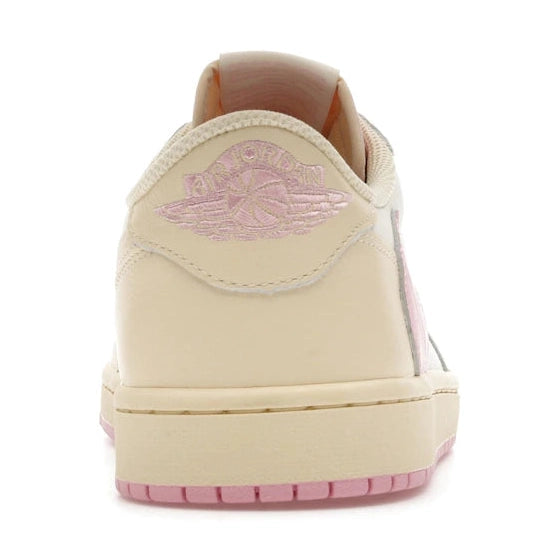 Jordan 1 Retro Low OG SP Travis Scott Shy Pink
